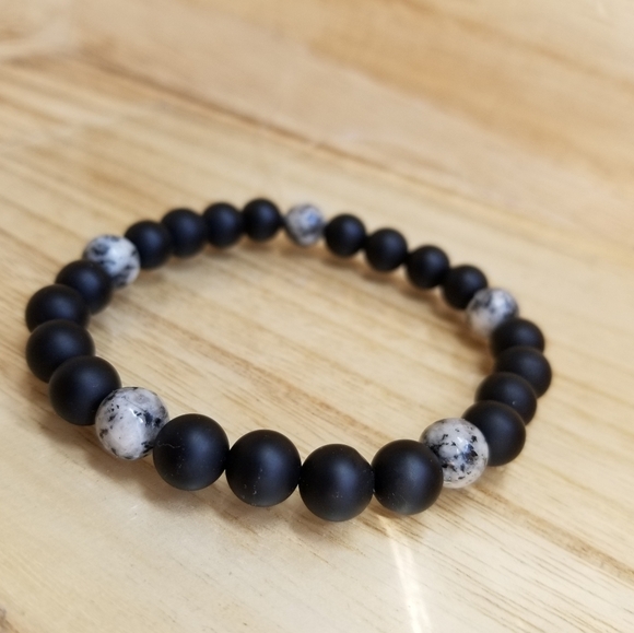 Black Onyx & Sesame Jasper Beaded Stretch … - Picture 5 of 8